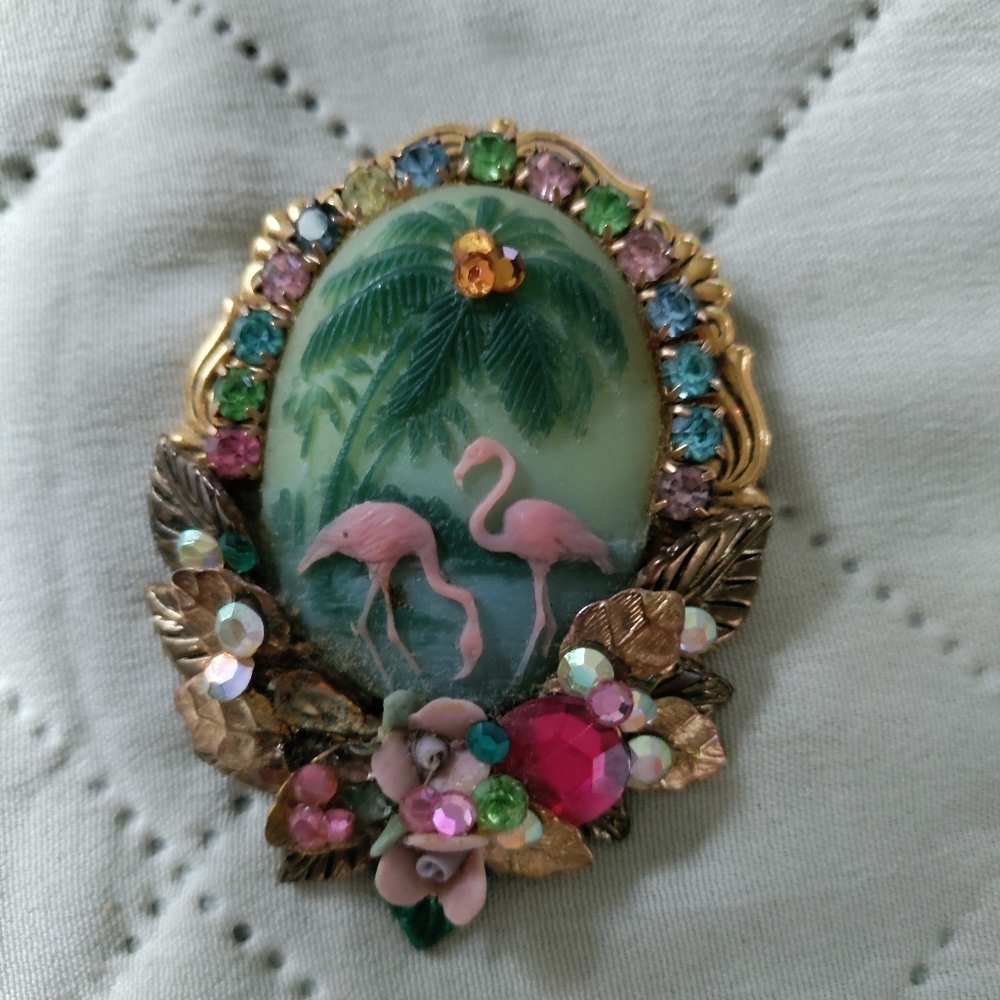 Vintage Gold tone Cameo Flamingo Palms Brooch